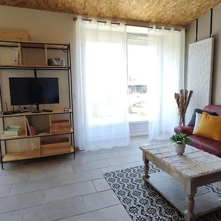 Le Logis De Jade Дом отдыха Saint-Leon (Gironde)