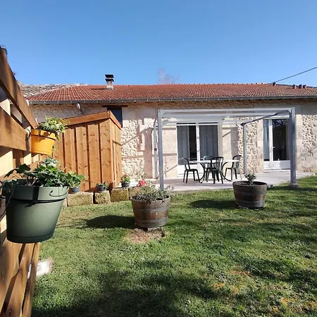 Le Logis De Jade Holiday home *